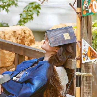 叔比狗：尼斯湖大水怪