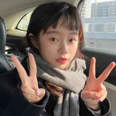「再见」中的女人